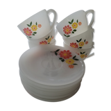 6 cups and 8 Arcopal sub-cups