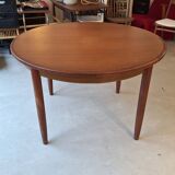 Table à repas de style scandinave en teck