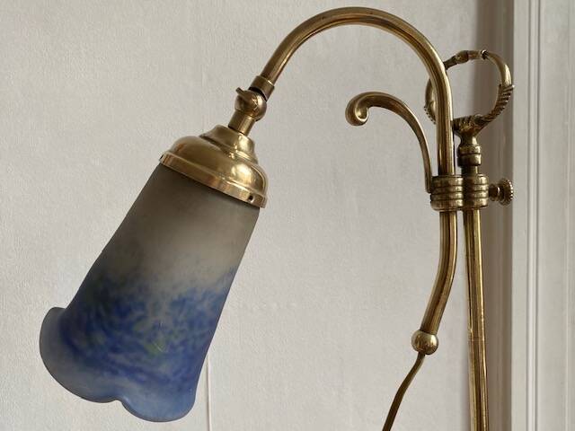 1900 adjustable lamp in brass and glass paste