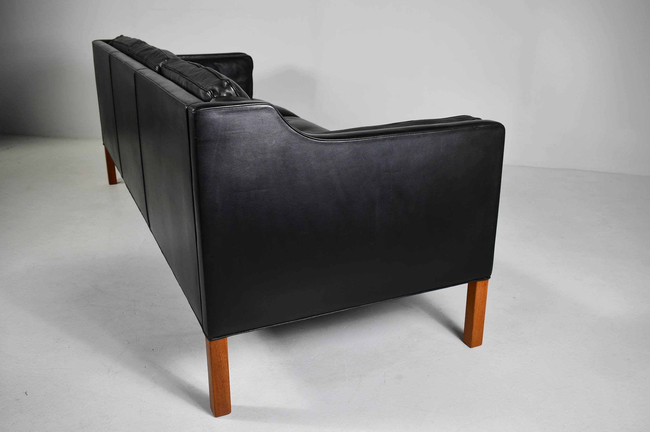 Sofa Modèle 2213 par Børge Mogensen, Frdericia. Danemark.