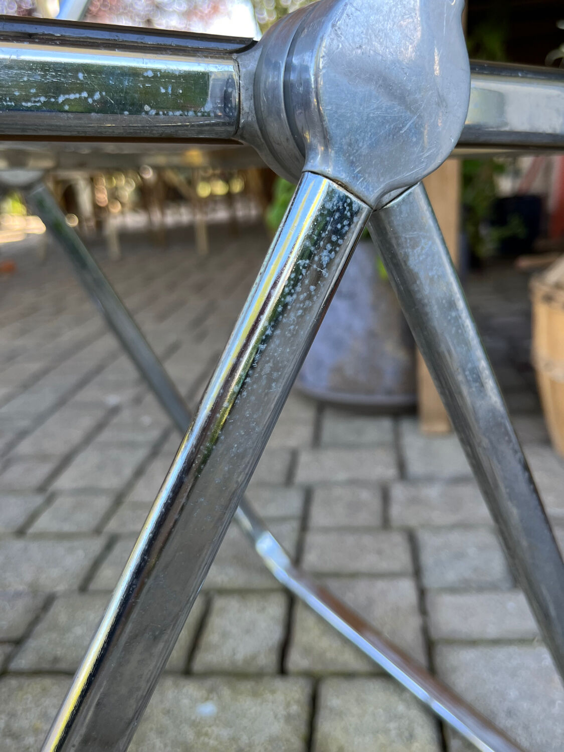 Plia folding chair by Giancarlo Piretti