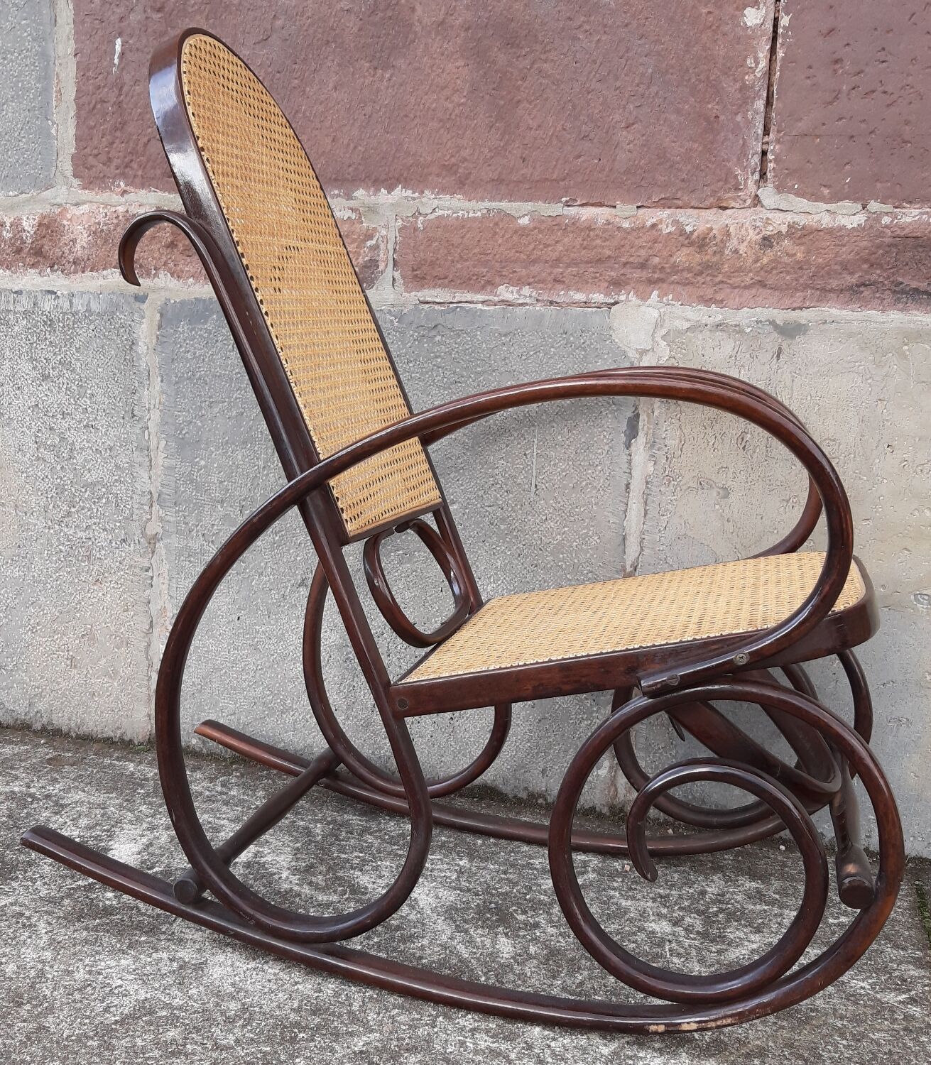 Rocking chair