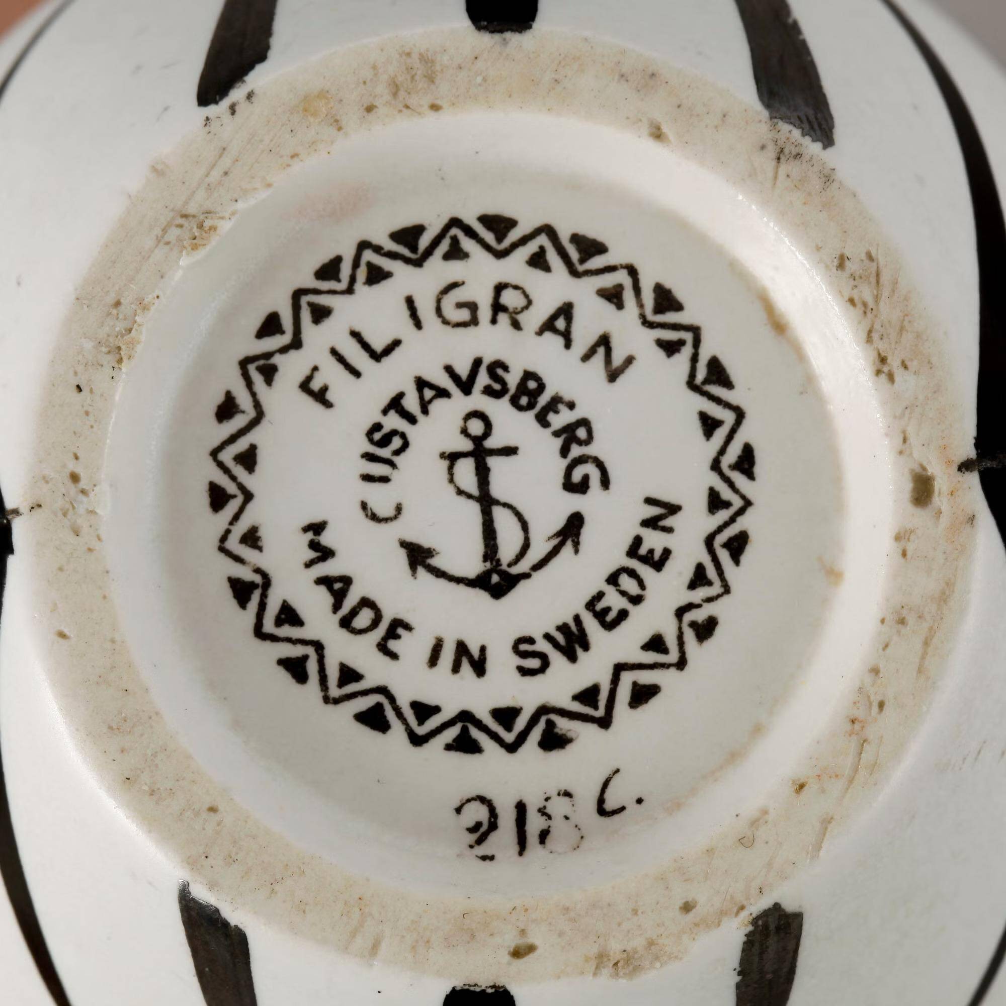 "Filigran" vase for Gustavsberg Sweden 1960 Signed