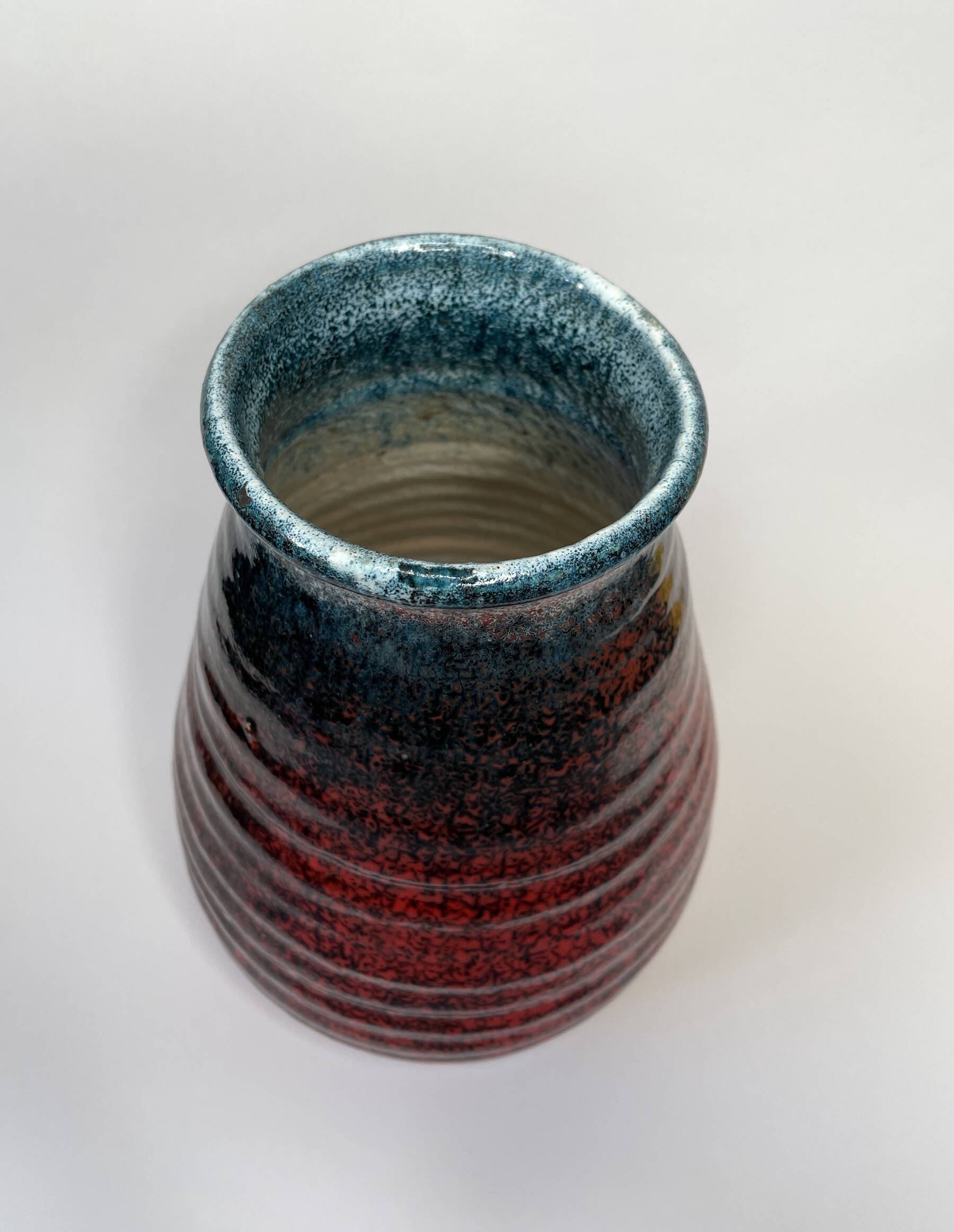 Accolay vase