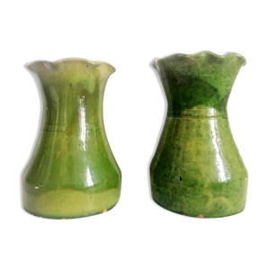 Paire de vases anciens