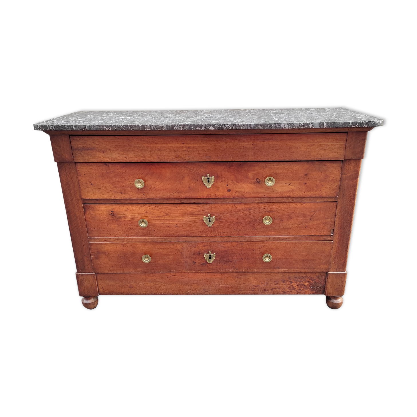 Antique chest of drawers