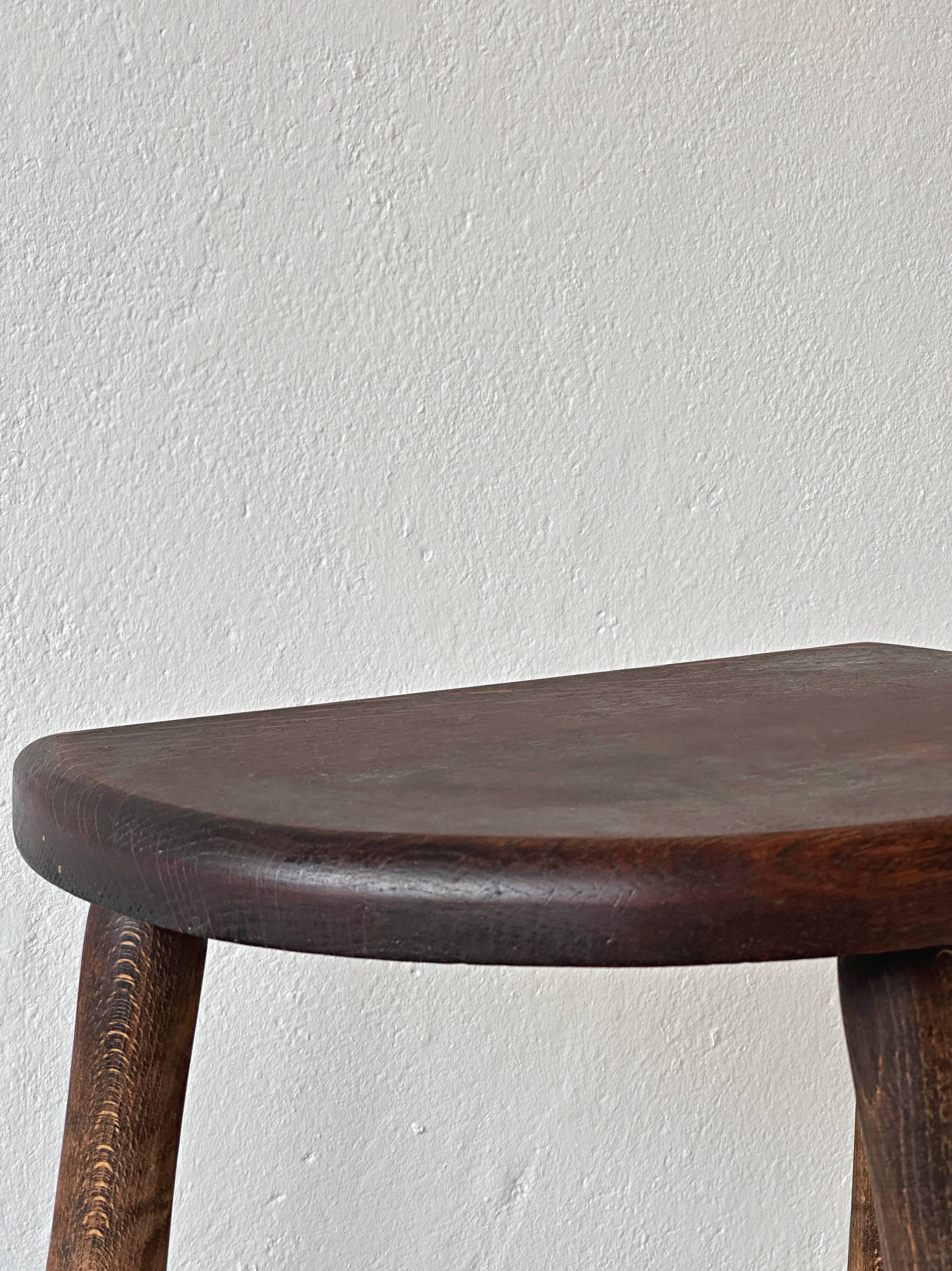 Tabouret ancien bois massif