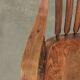 Chaise de bureau charmante avec de belles sculptures en bois du début du 20e siècle.