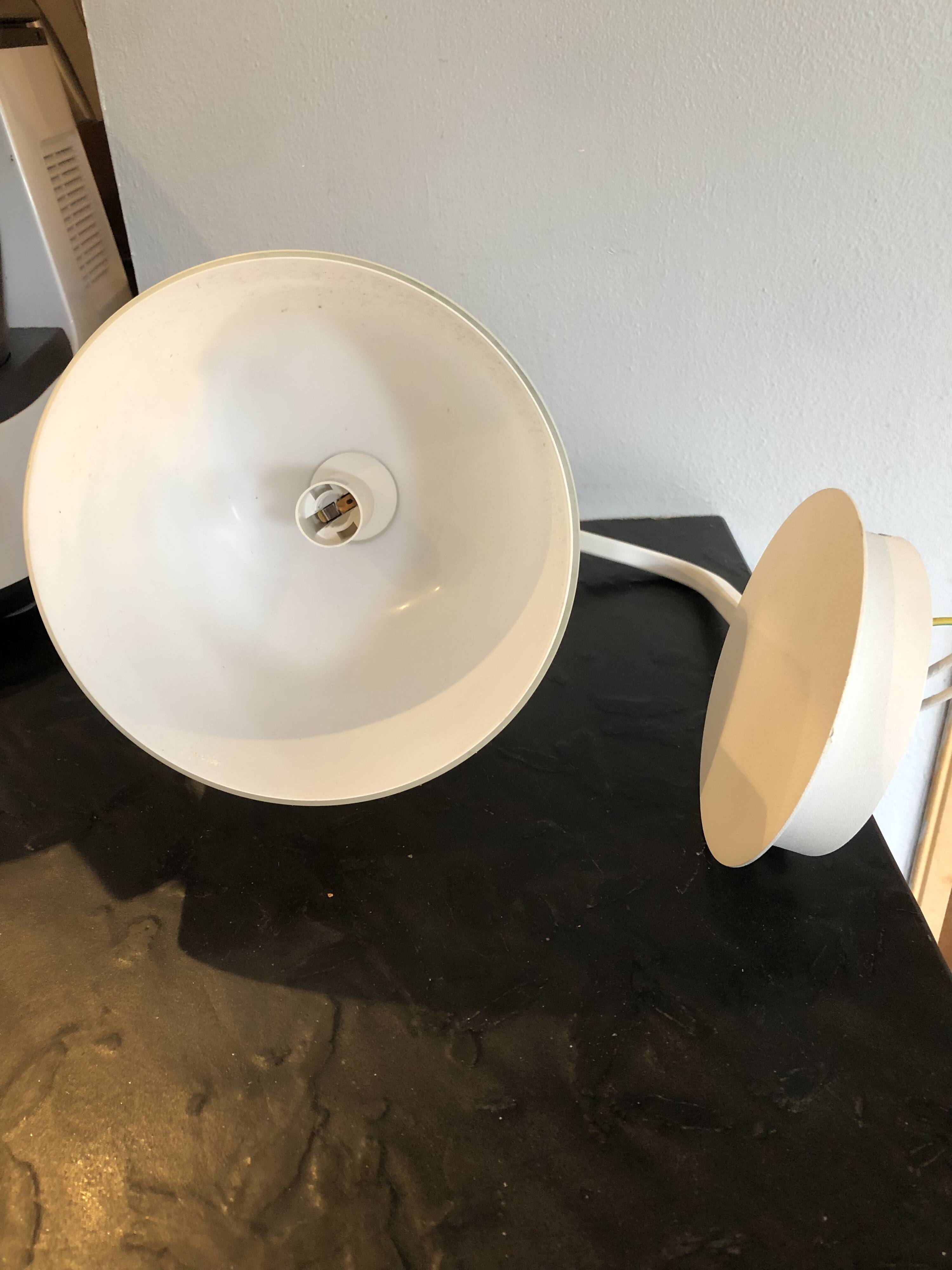 Opaline wall light