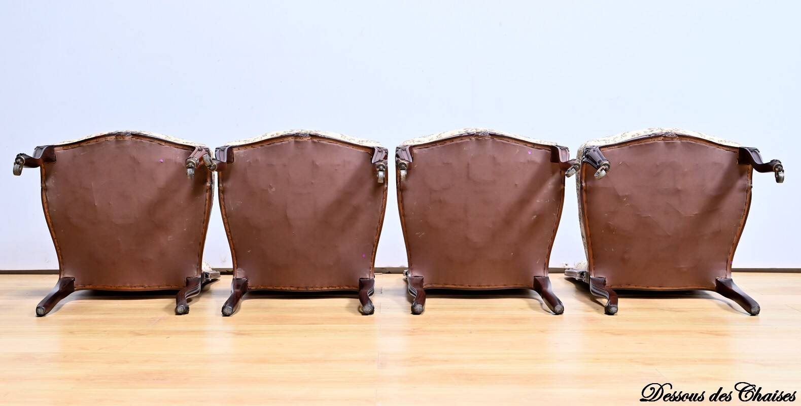 Suite of 4 Rosewood Chairs, Louis XV style, Napoleon III period – Mid-19th century