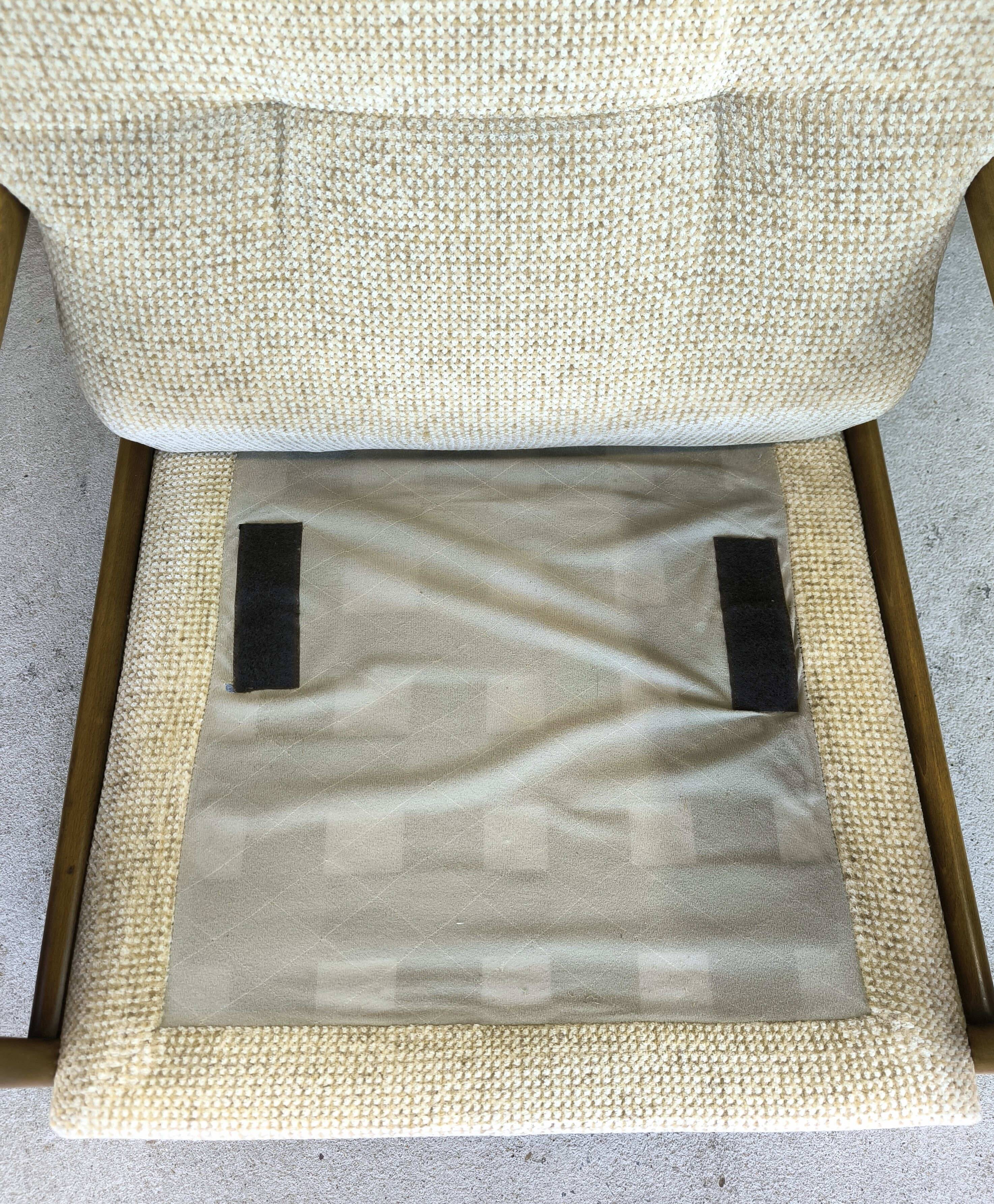 Fauteuil vintage en bois et laine