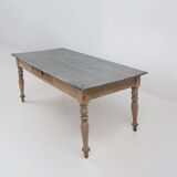 Table à manger rustique en pin français avec plateau en zinc, vers 1850