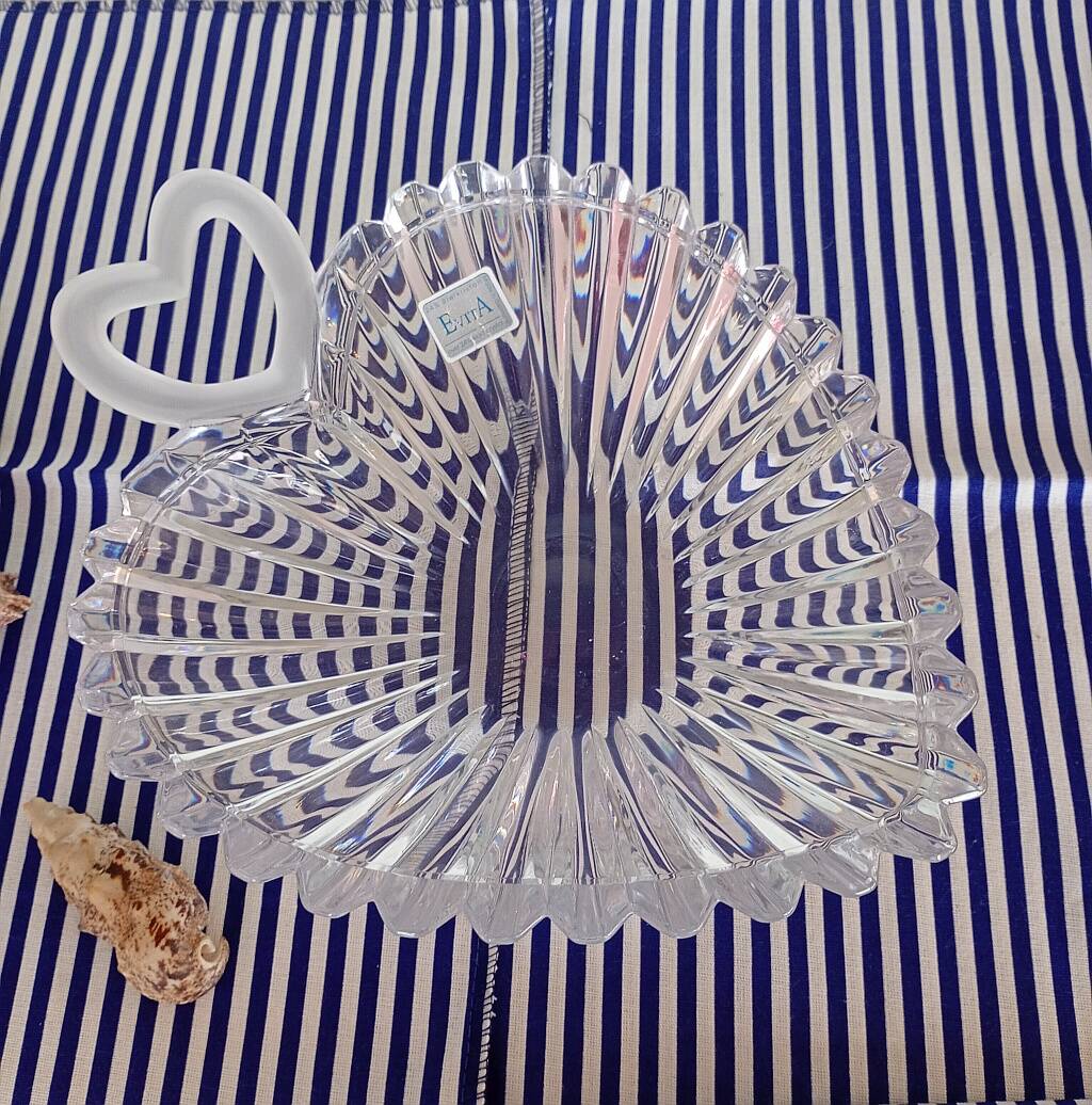 Vintage German Cut Crystal Heart-Shaped vide-poche by Walther Glas / Evita