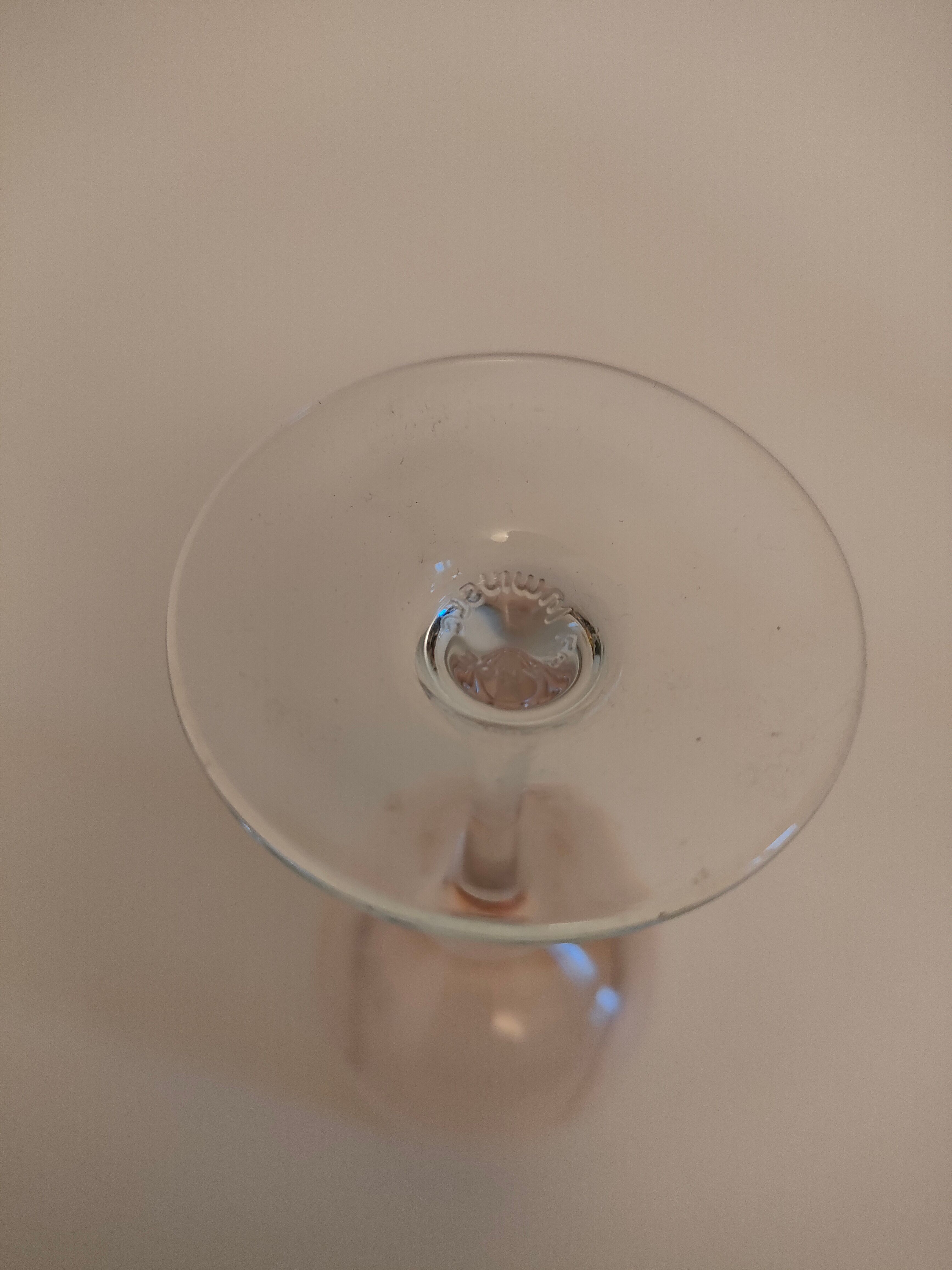 6 glasses on foot luminarc