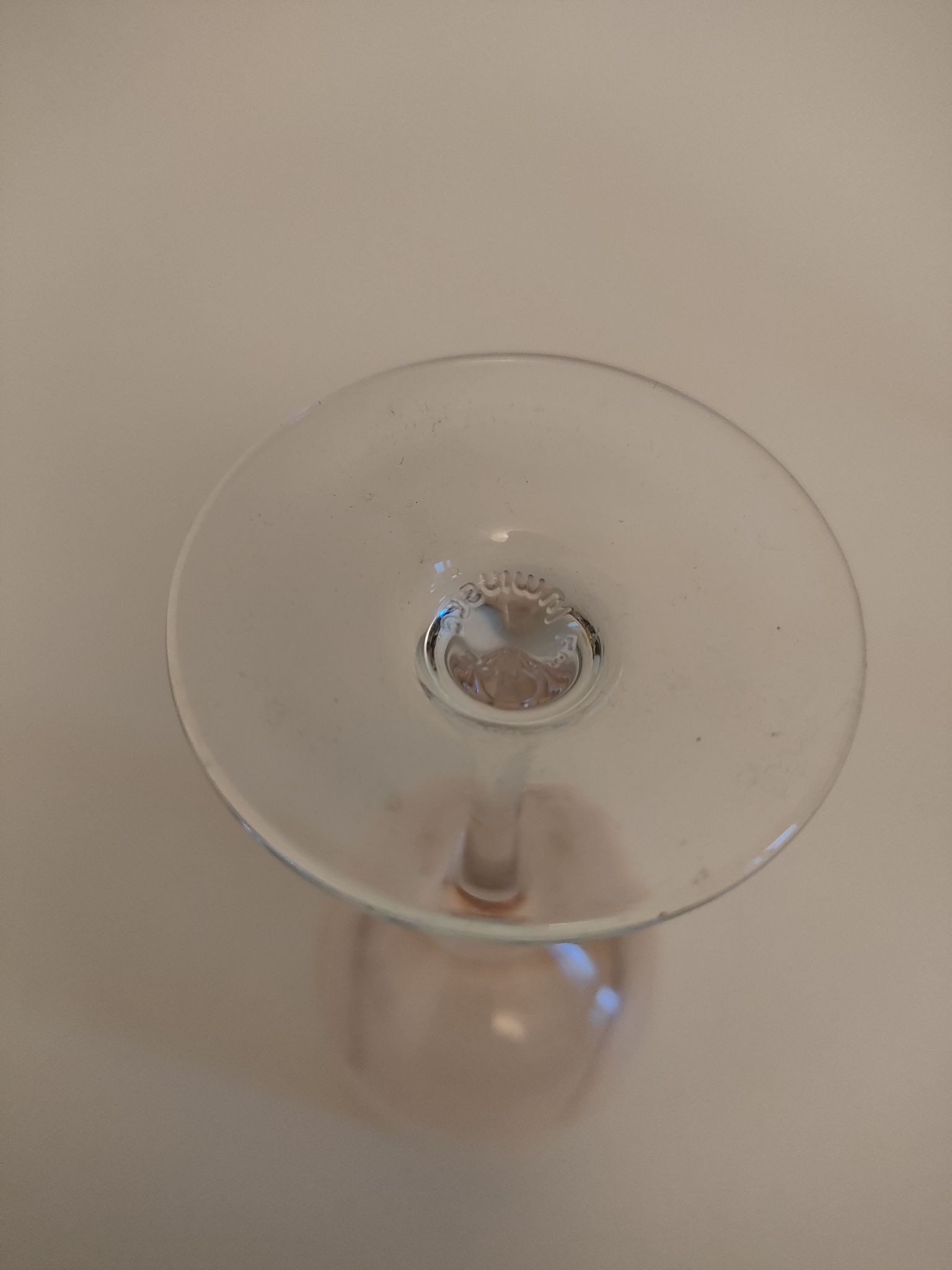 6 glasses on foot luminarc