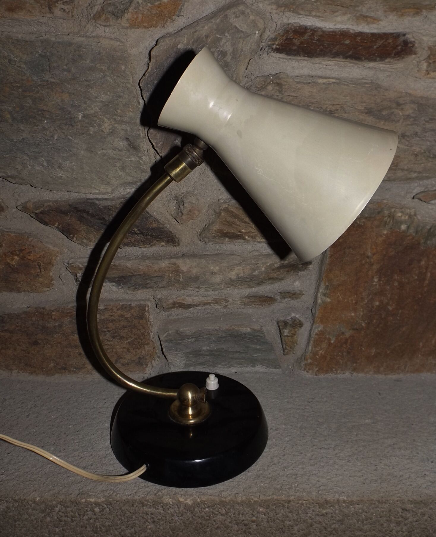 Articulated lamp circa 1950 lacquered metal and brass Italy