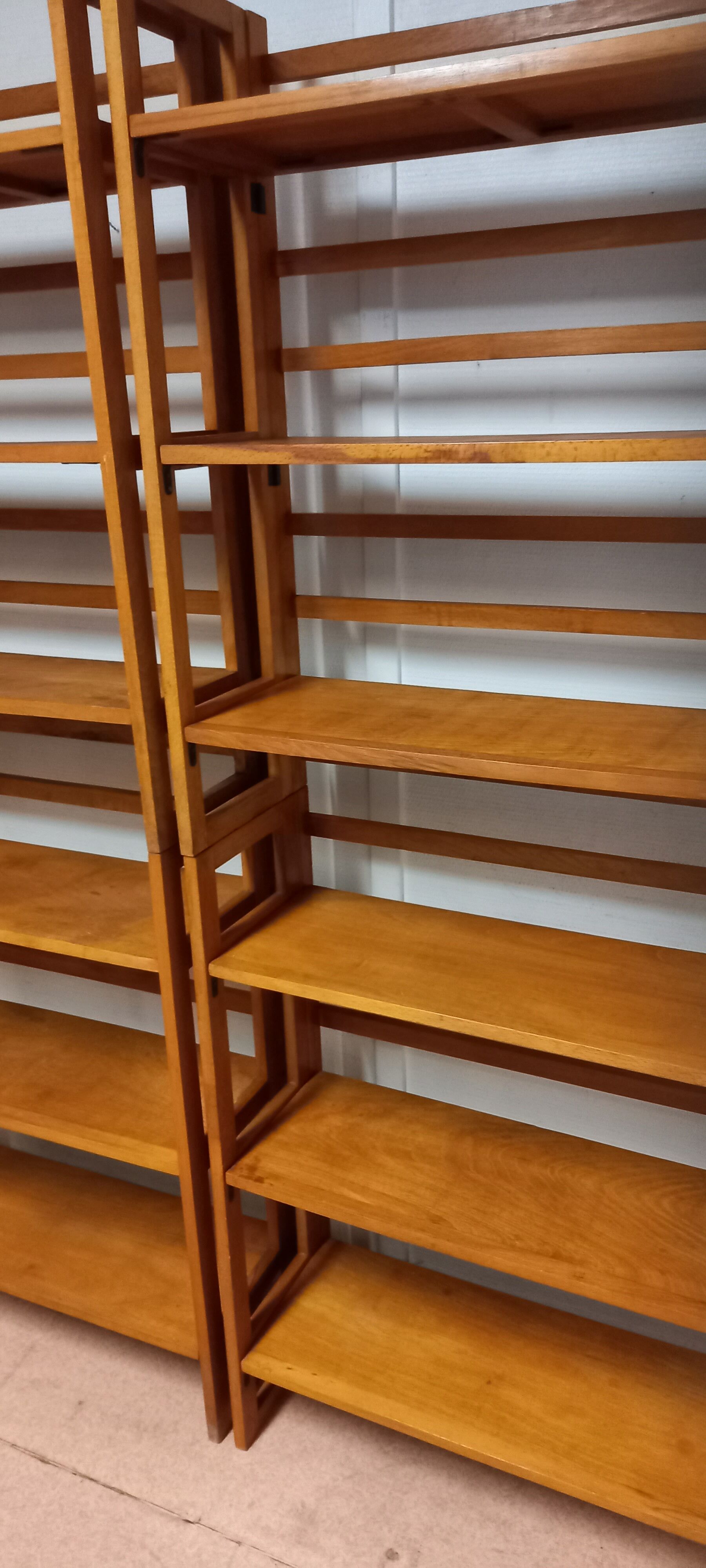 Etagere de bouquiniste vintage