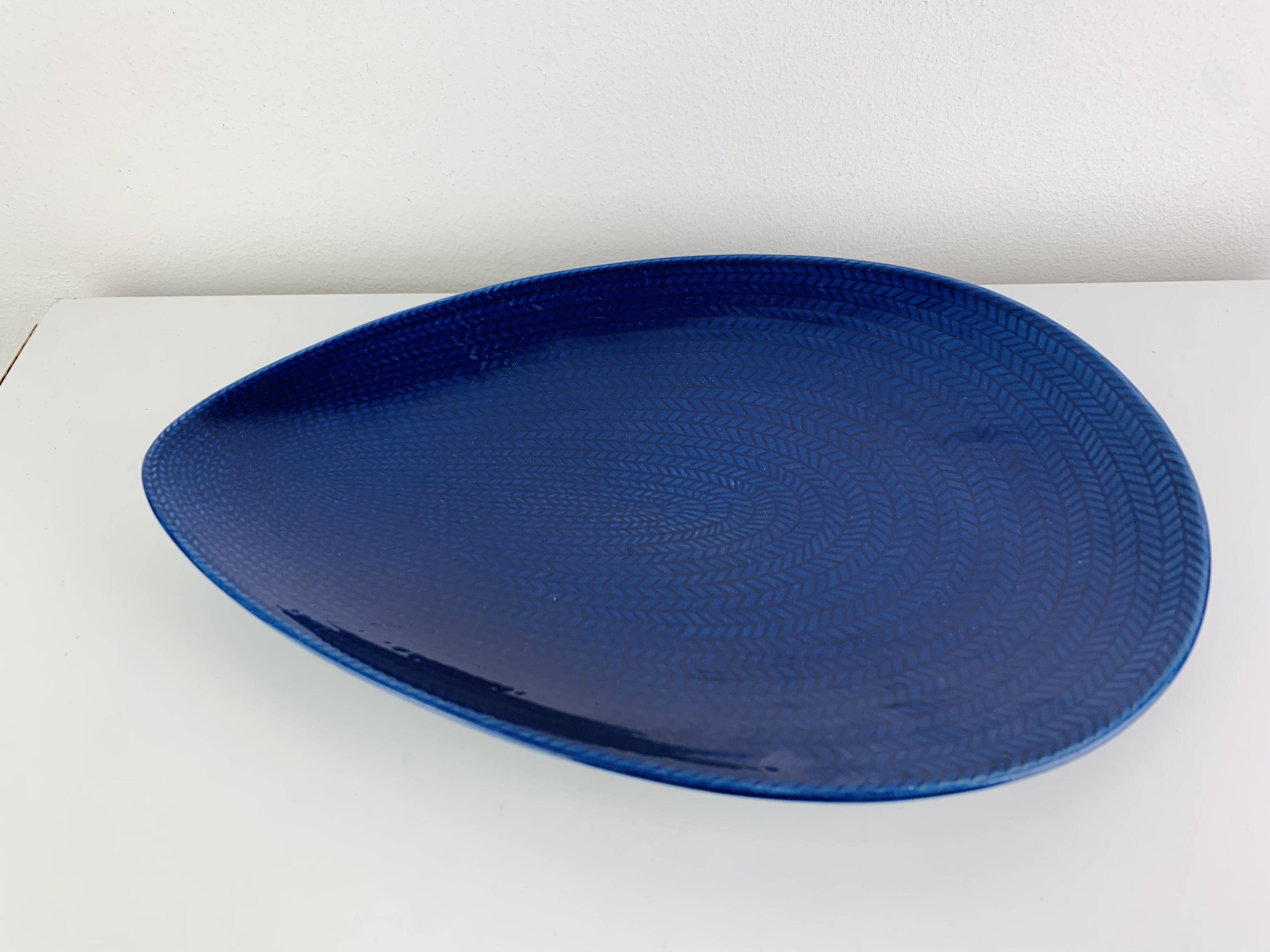 Dish and bowl Blå eld by Hertha Bengtson for Rörstrand Sweden, ceramic.