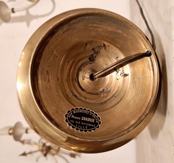 Lampe bouillotte en bronze doré et tôle peinte