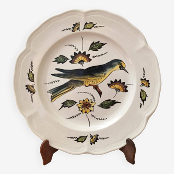 Decorative earthenware plate with bird decoration from the ALMI collection. Handmade.