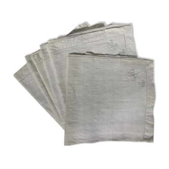 6 serviettes carrées lin mb brodé main dans l’angle