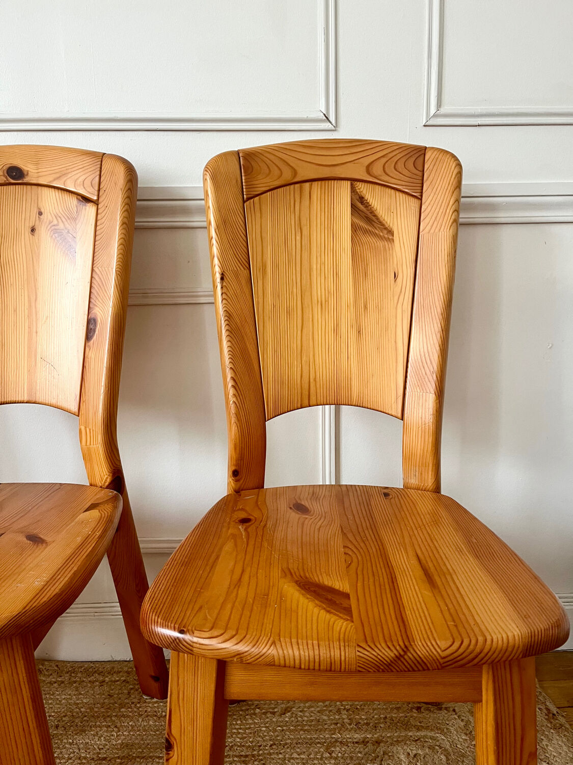 Set of 4 solid pine chairs in chalet style