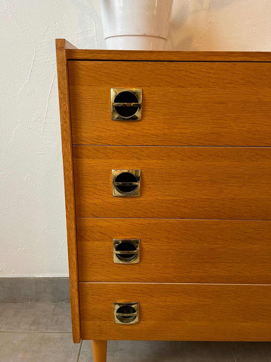 Vintage oak chest of drawers