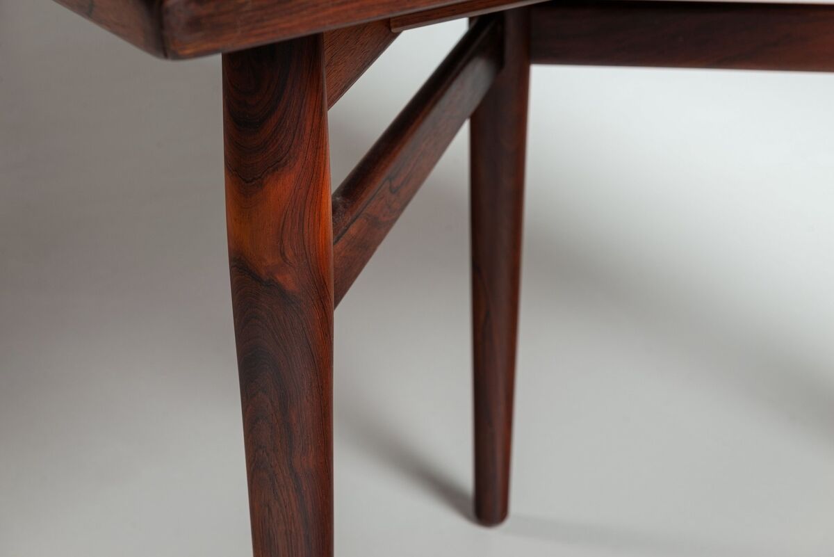 Arne Vodder large dining table in rosewood model 201 Sibast Denmark 1960