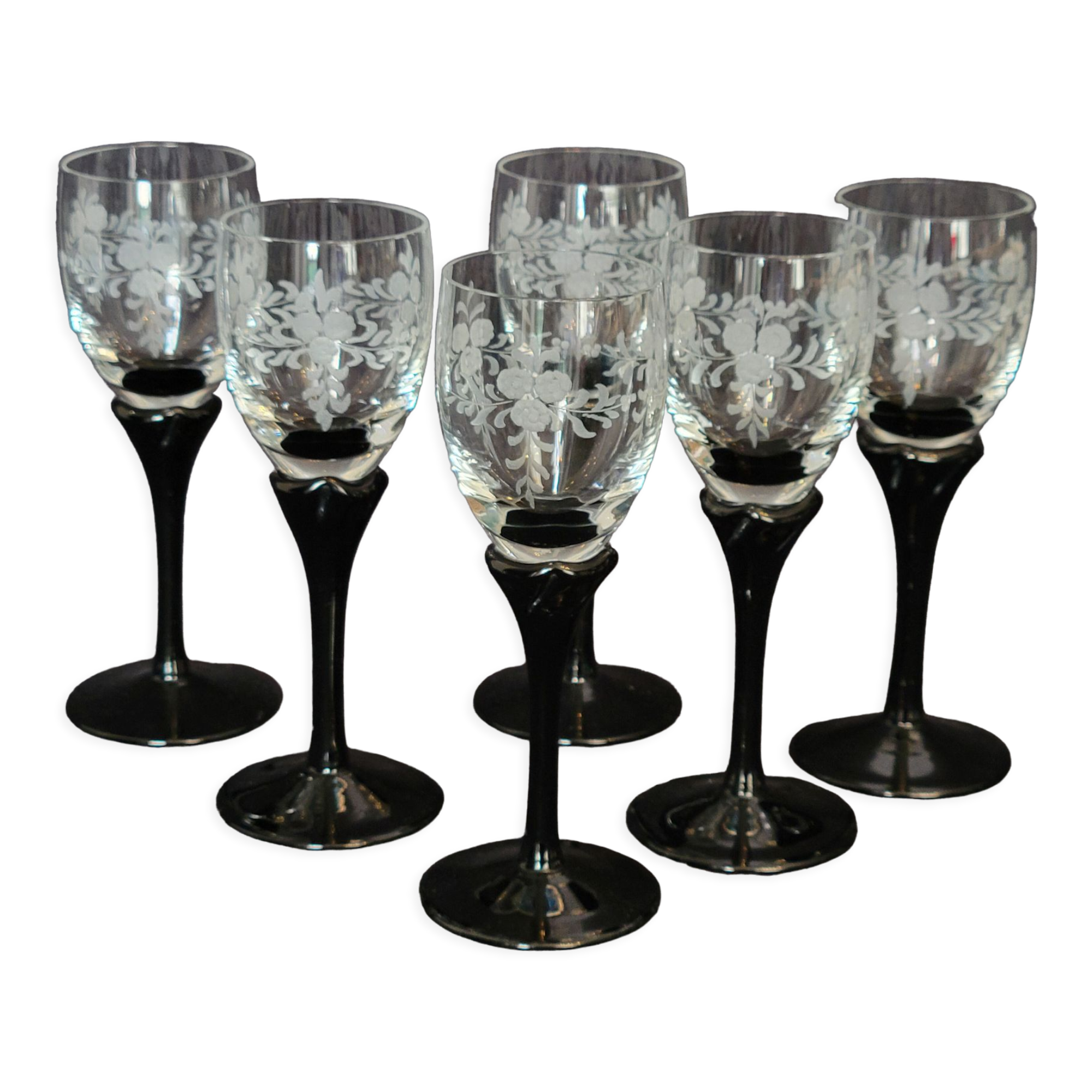 Set of 6 two-tone liqueur glasses with engraved glass foot