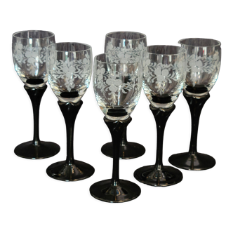 Set of 6 two-tone liqueur glasses with engraved glass foot