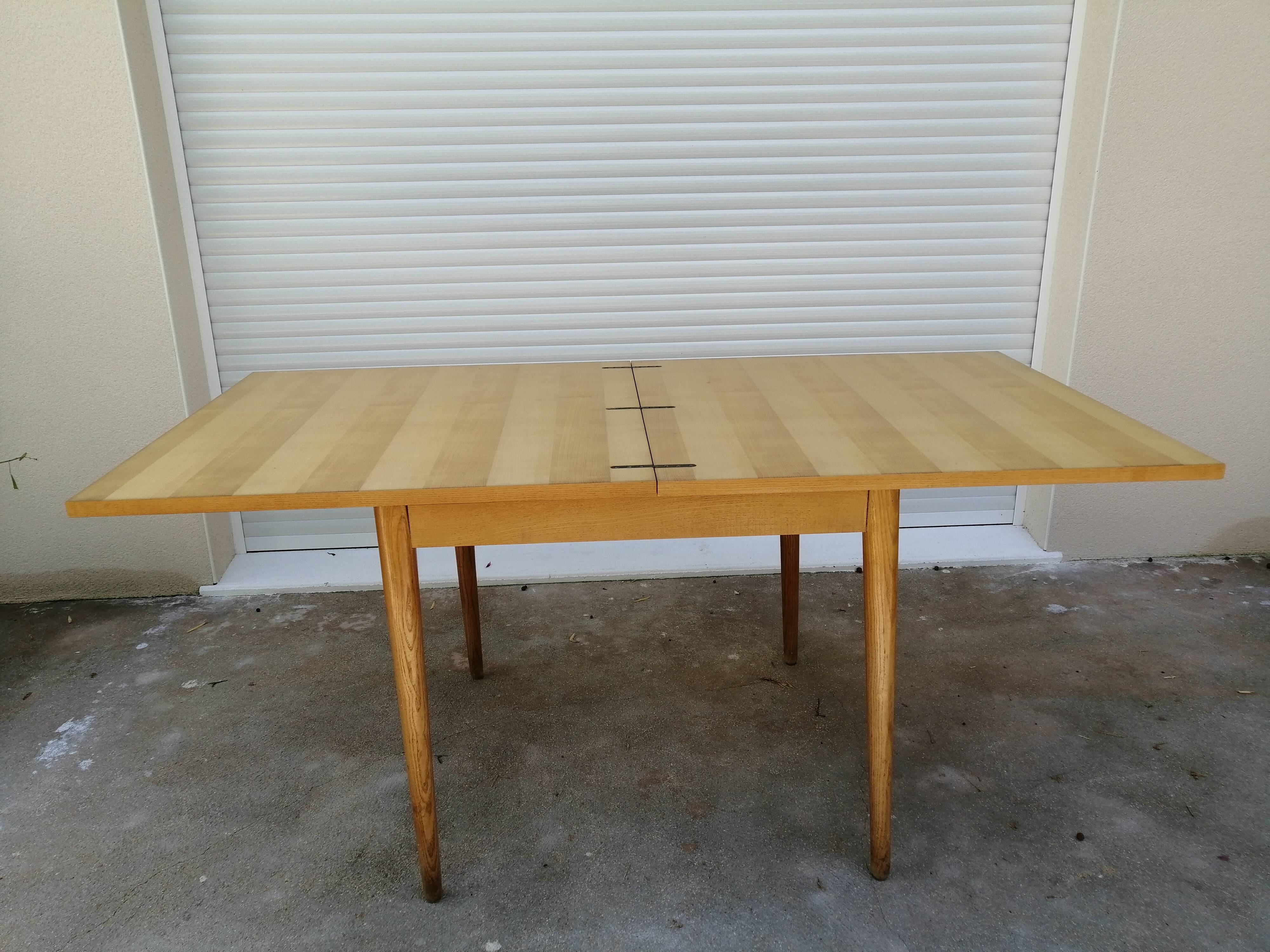 Table square portfolio 70s