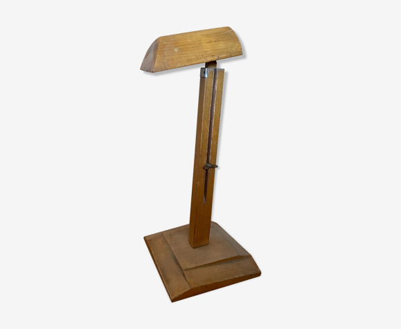 hat holder