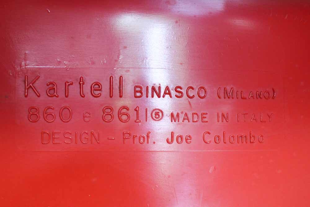 Ensemble de 2 chaises en plastique Universelle Red Joe Colombo de Kartell, Italie, 1967