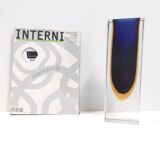 Vase Sommerso en verre de Murano bleu et jaune, attribué à Flavio Poli, Italie