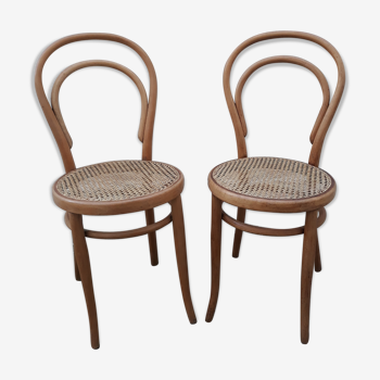 Paire de chaises bistro Thonet en cannage