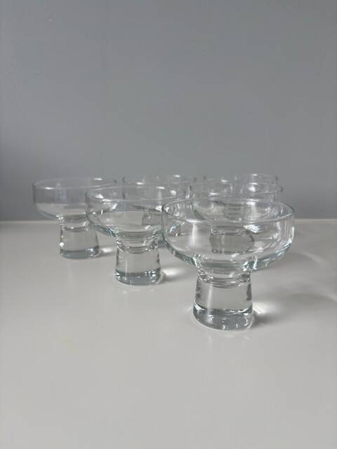 Vintage Piedouche Cups