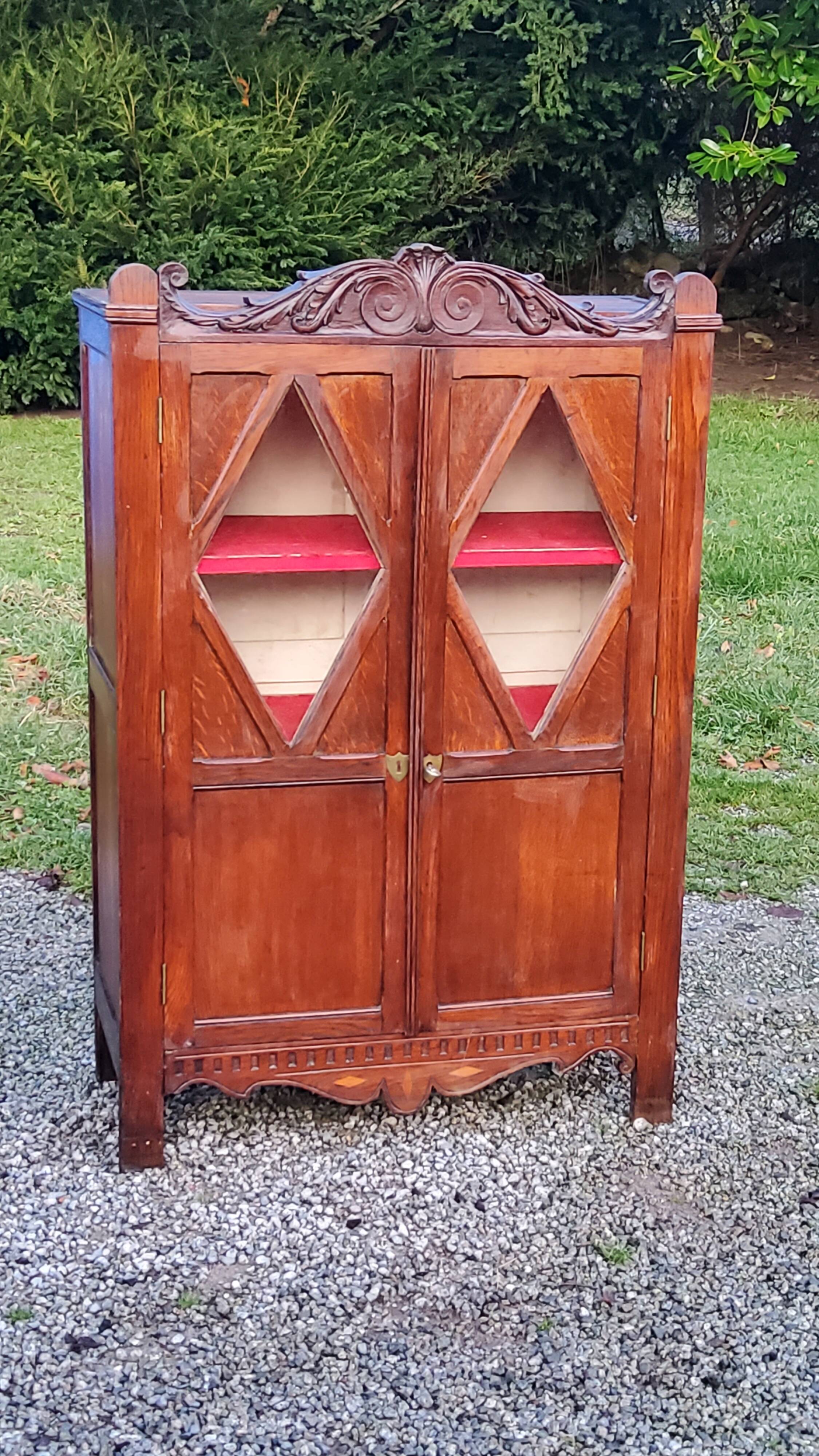 Library in solid oak and walnut, late 19th century