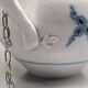 Théière en porcelaine allemande antique Meissen Zwiebelmuster avec argent, milieu des années 180.