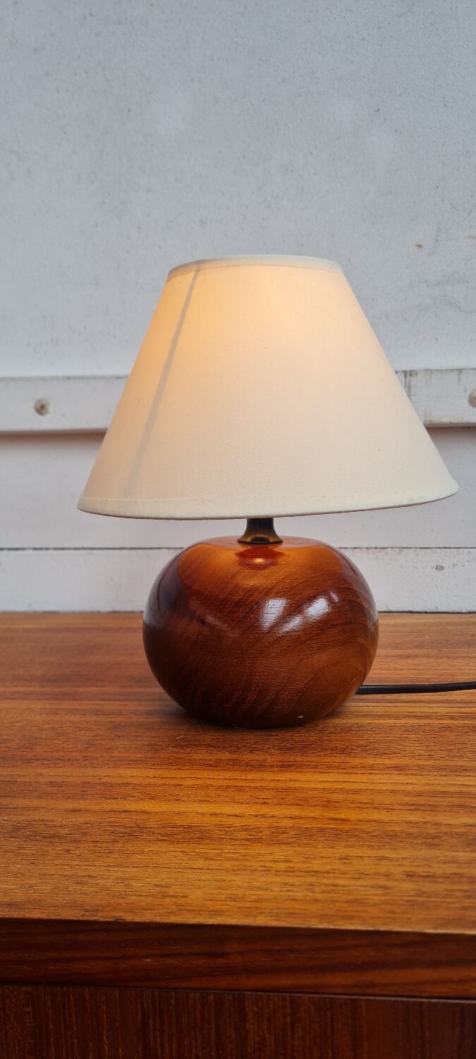 Solid walnut ball lamp