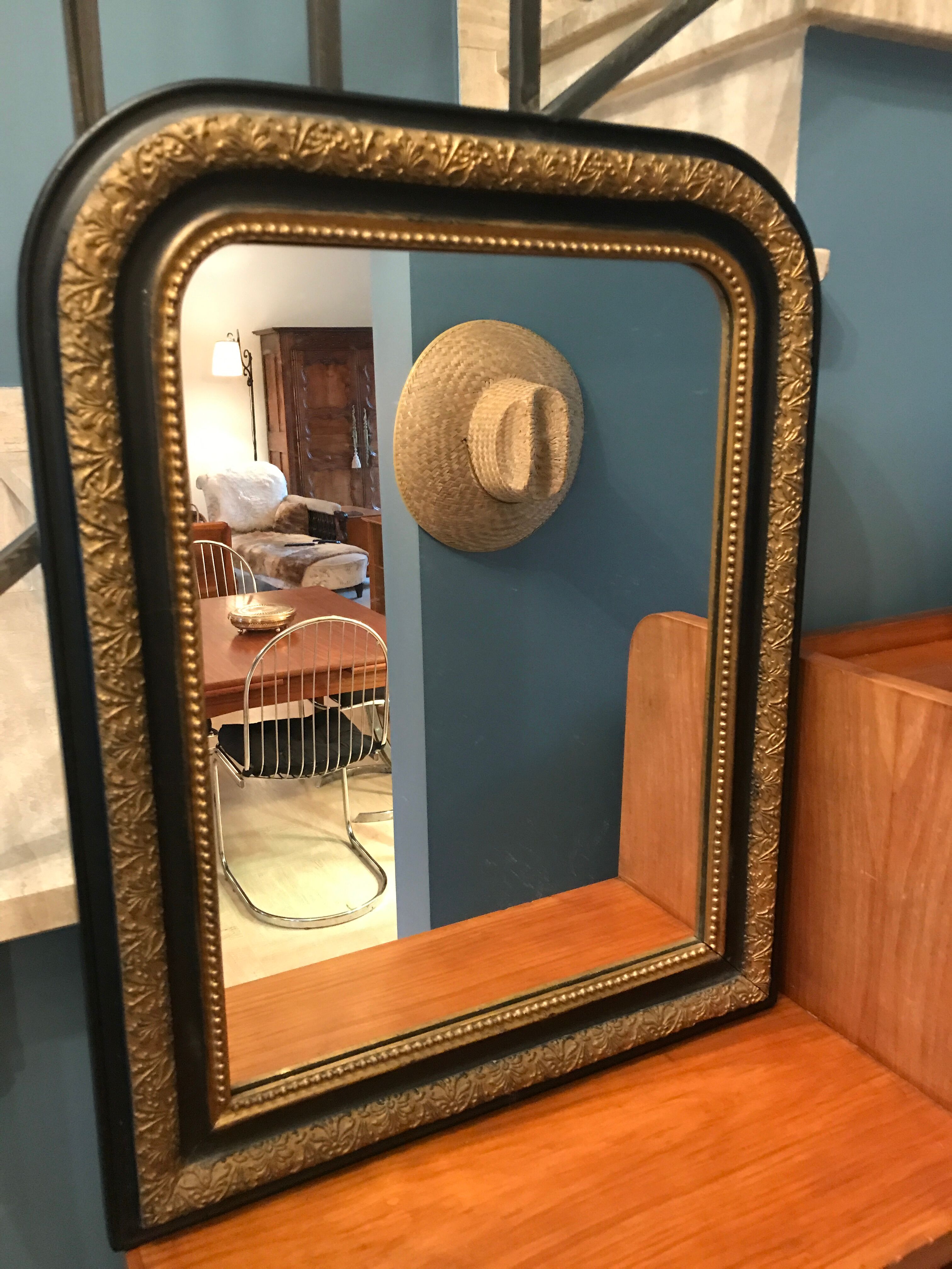 Miroir XIXè bois et stuc noirci et doré Napoléon III 49x60cm