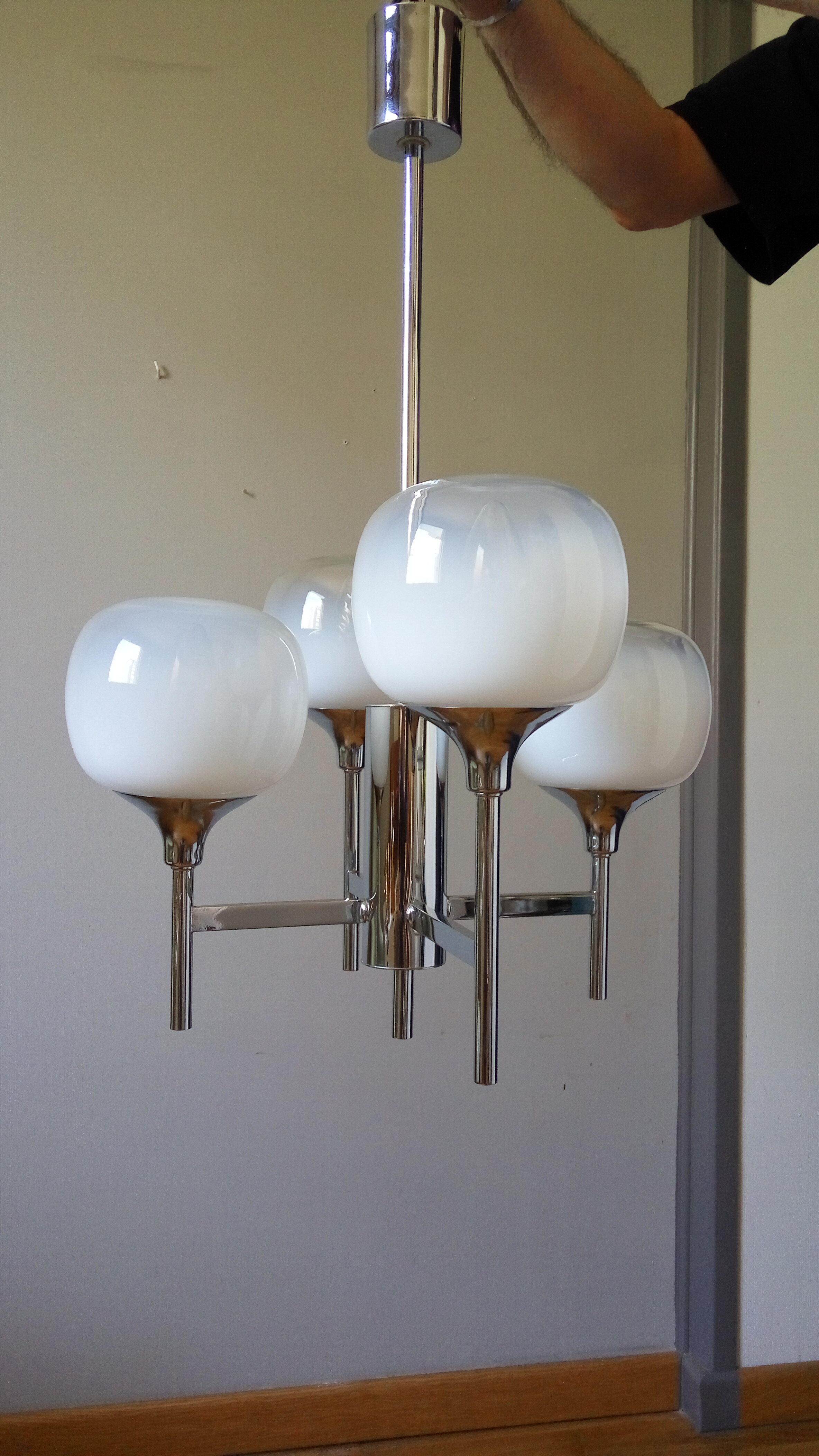 Chandelier by the Maison Sciolari 70