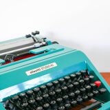Olivetti typewriter, Studio 45, Electric Blue, with accessories, 1970
