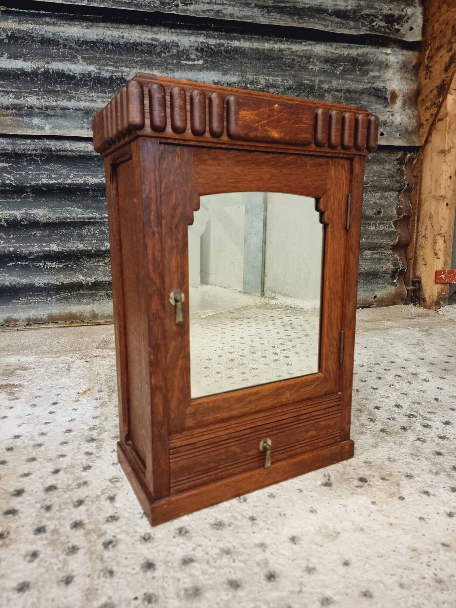 Antique medicine cabinet hanging cabinet Art Deco oak