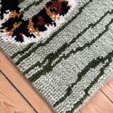 Vintage wool rug featuring a leopard (tiger)
