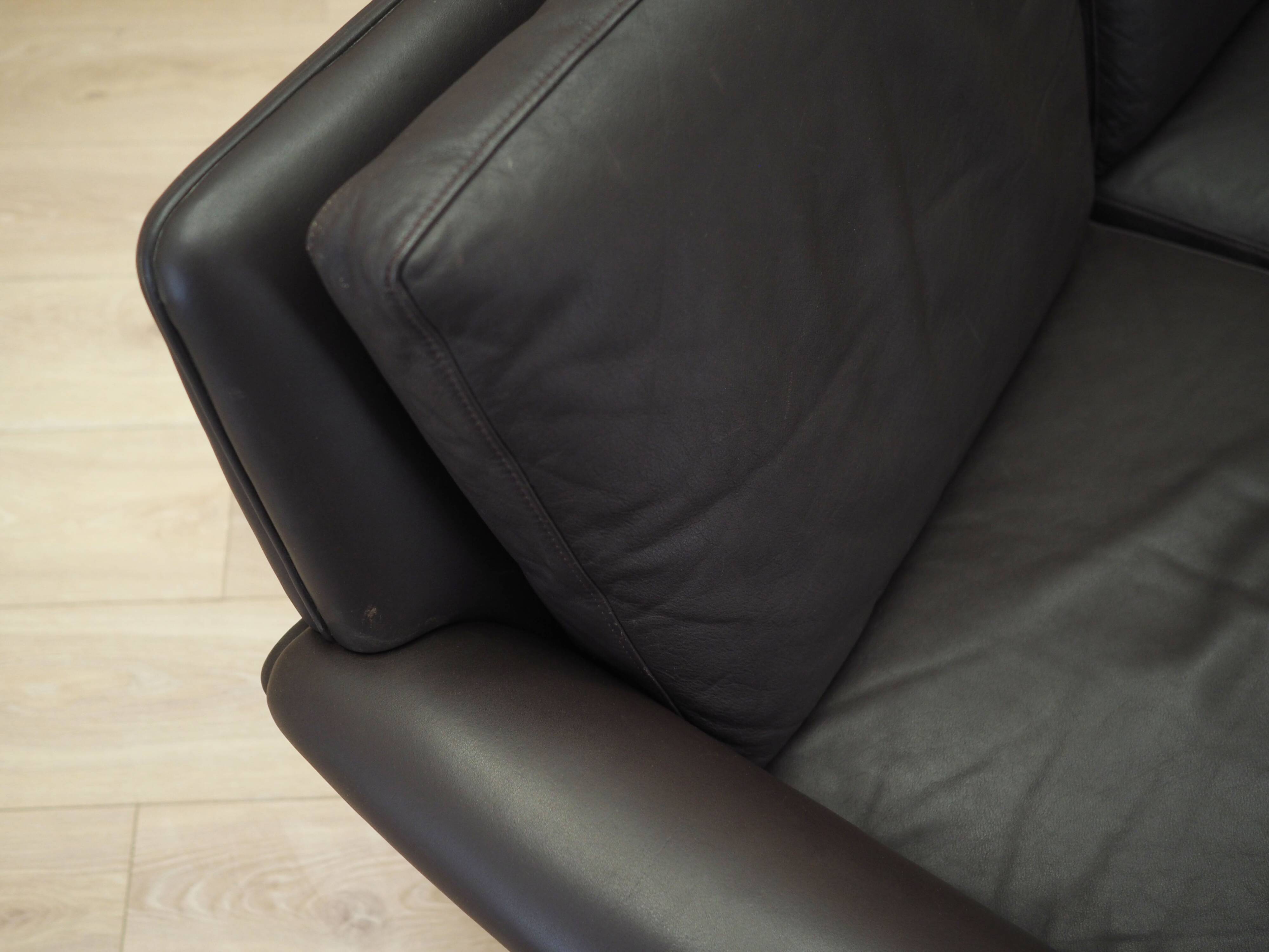 Brown leather sofa, Danish design, 1960s, designer: Aage Christiansen