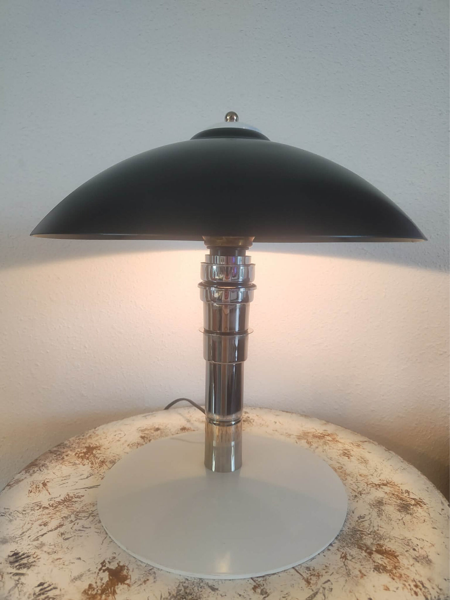 Vintage lamp 1980s Bauhaus style
