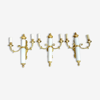 Trio of empire-style sconces in gilded bronze white porcelain