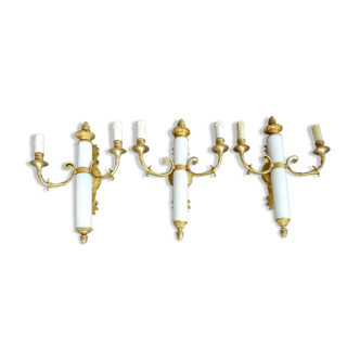 Trio of empire-style sconces in gilded bronze white porcelain