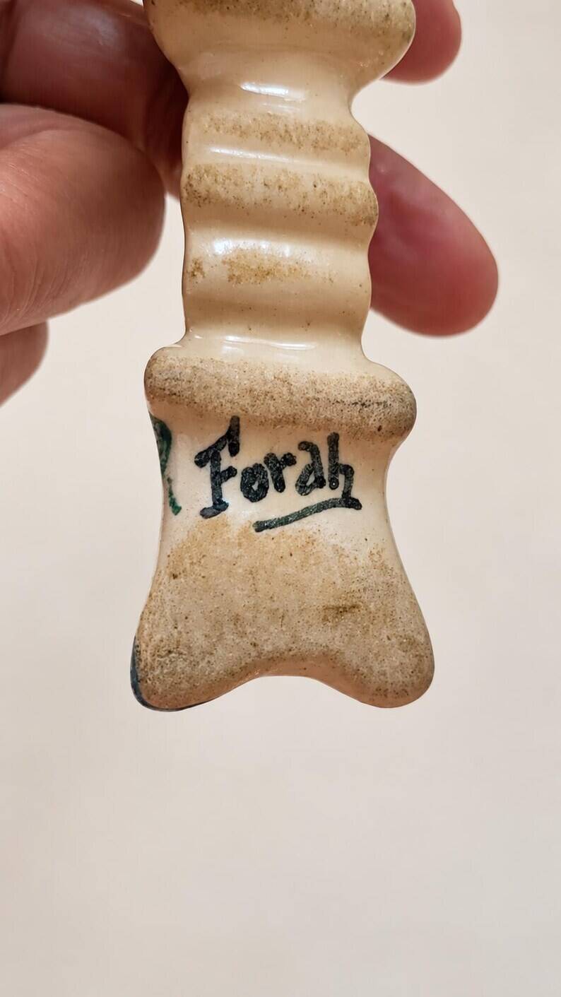 Set of 12 vintage knife rests in earthenware signed forah