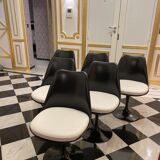 Tulip armless chairs by Eero Saarinen for Knoll